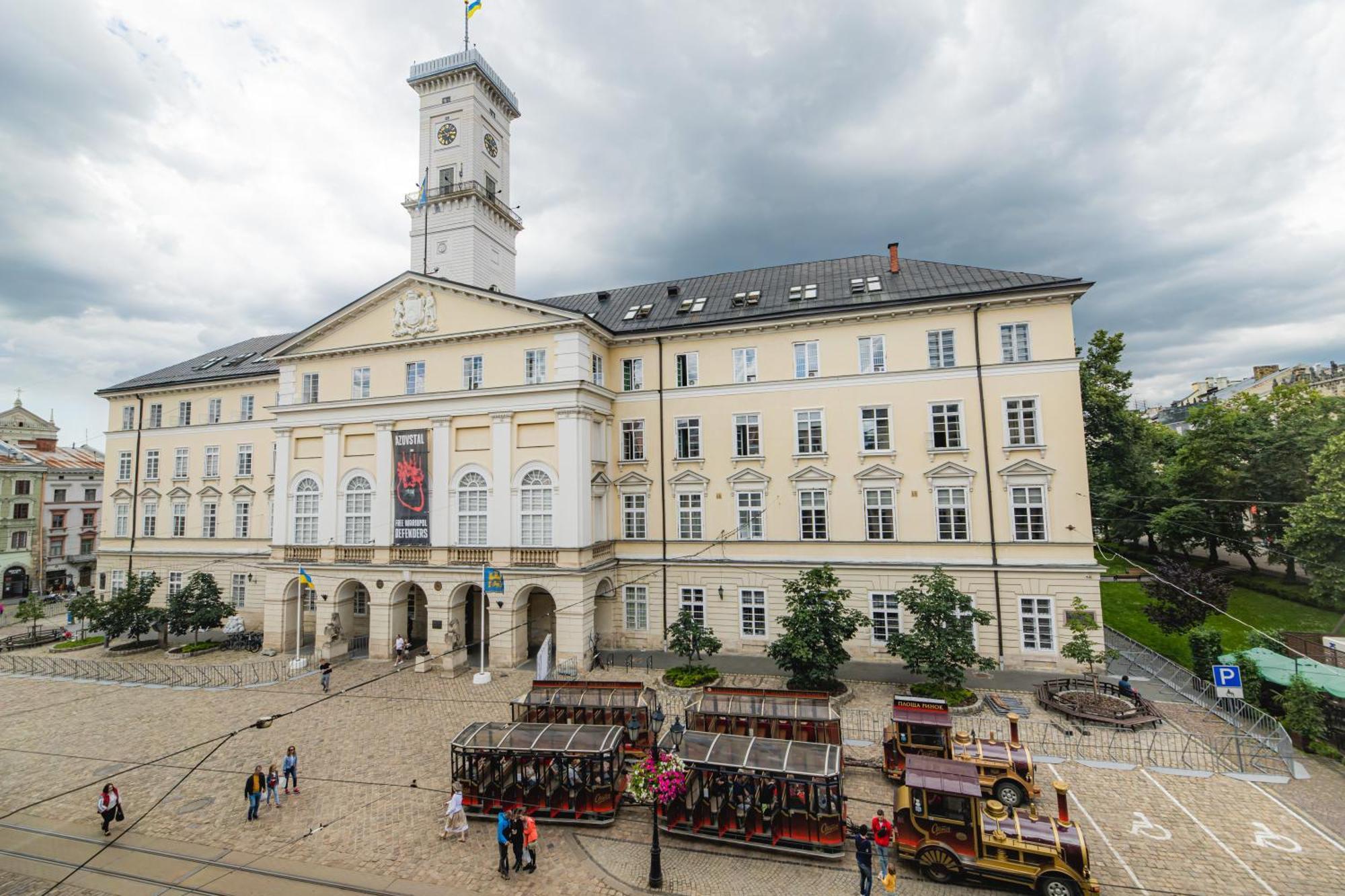 Apartments Justlvivit At The Rynok Square Exteriör bild